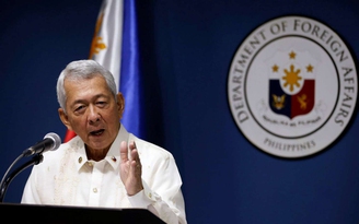 Ngoại trưởng Philippines: Tình trạng bố trí vũ khí ở Biển Đông 'đáng lo ngại'