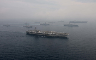 Hai tàu sân bay Mỹ rời khỏi vùng biển gần Triều Tiên