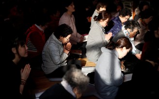 Kỳ thi đại học đầy căng thẳng ở Hàn Quốc