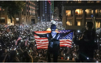 Tổng thống Trump ký ban hành luật ủng hộ người biểu tình Hồng Kông