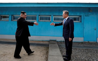 Triều Tiên nhận cuộc gọi từ Hàn Quốc sau khi từ chối vào lúc sáng