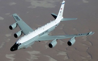 Trinh sát cơ Mỹ giả dạng máy bay dân sự do thám Trung Quốc ở Biển Đông