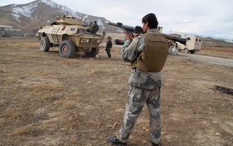 Căn cứ quân sự tại Afghanistan bị tấn công, 30 nhân viên an ninh thiệt mạng