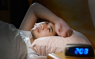 Phát hiện mới: Ngủ muộn hơn bình thường chỉ 30 phút đã hại tim nghiêm trọng