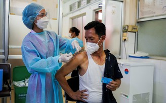 Campuchia miễn cách ly người đã tiêm vắc xin Covid-19 từ hôm nay