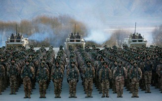 Vì sao Trung Quốc chuyển 300.000 binh sĩ sang vị trí tiền tuyến?