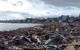 Số người chết do bão Rai ở Philippines tiếp tục tăng cao