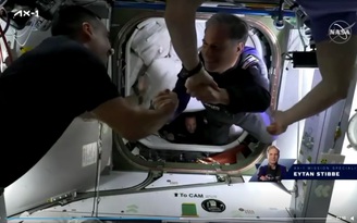 4 phi hành gia tư nhân đầu tiên đặt chân lên Trạm Không gian quốc tế