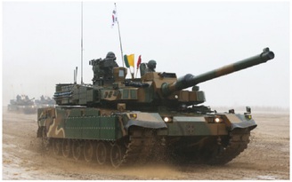 Ba Lan ký hợp đồng mua xe tăng, lựu pháo Hàn Quốc hơn 5,7 tỉ USD