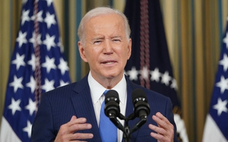 Tổng thống Biden, Zelensky nói gì sau khi Nga rút quân khỏi Kherson?