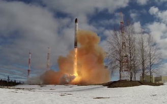 EU gia tăng hỗ trợ Ukraine, Nga đẩy mạnh phóng thử tên lửa liên lục địa
