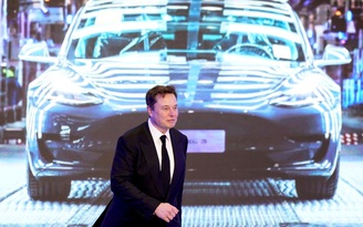 Tỉ phú Elon Musk trở thành người đầu tiên trên thế giới mất 200 tỉ USD?