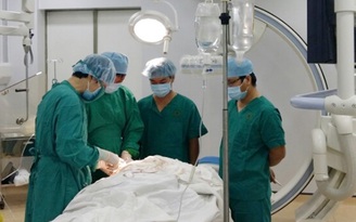 Bệnh viện quận đầu tiên triển khai cấy máy tạo nhịp tim vĩnh viễn