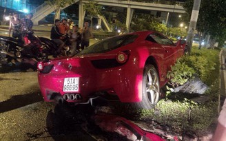 Siêu xe Ferrari 458 Italia gặp nạn tại Sài Gòn