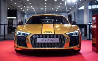 Mê mẩn với Audi R8 V10 Plus 2016 mạ crôm vàng bóng bẩy