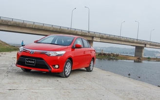 Toyota triệu hồi hàng ngàn xe Vios, Corolla dính lỗi túi khí