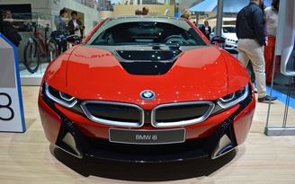 BMW i8 có phiên bản đặc biệt mang tên Protonic Red