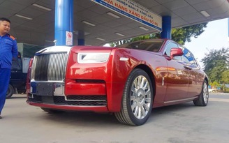 Rolls-Royce Phantom EWB 2018 phải ‘trả giá đắt’ thế nào khi về Việt Nam?