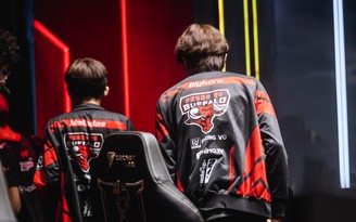 MSI 2019: Phong Vũ Buffalo xuất sắc hạ gục Vega Squadron tiến thẳng vào Vòng Chính Thức