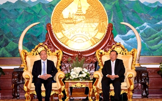 Thủ tướng dự lễ khánh thành Trung tâm đào tạo cán bộ KH-CN của Lào