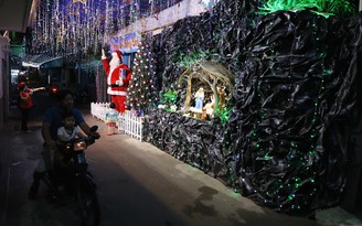 Giáng sinh 'lung linh' khắp Sài Gòn