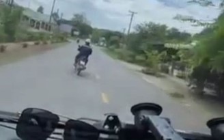 Bình Dương: Xử lý người đi xe máy lạng lách, cản trở xe cứu thương