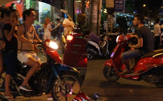 'Tôi thấy nhiều người Việt không đội mũ bảo hiểm'