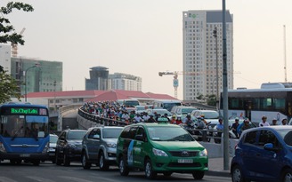 Ở TP.HCM bao lâu thì được nhập hộ khẩu?