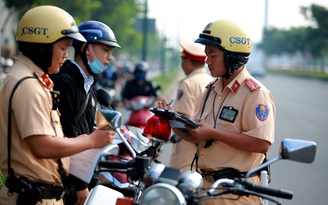 CSGT TP.HCM ra quân: Hơn 10.500 người bị lập biên bản trong 2 tuần