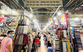 Tiểu thương chợ nhà giàu Tân Định trong 'năm Covid': ‘40 năm, chưa bao giờ te tua như thế’