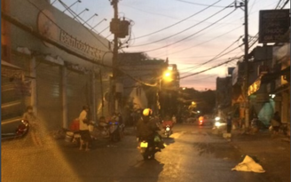 Người dân TP.HCM họp chợ tự phát từ 3 giờ sáng ở Bình Thạnh: Chủ tịch phường nói gì?