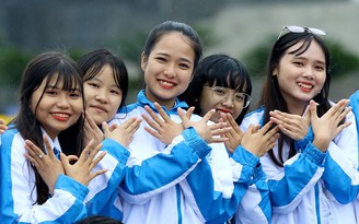 693 đại biểu Hội Sinh viên vào lăng viếng Chủ tịch Hồ Chí Minh