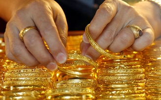 Chuyên gia khuyến cáo nhà đầu tư chưa nên 'bắt đáy' vàng