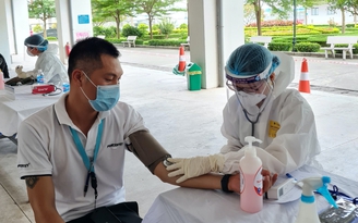 Bắc Giang: Nhiều ca test nhanh dương tính SARS-CoV-2, đề nghị giãn cách toàn thành phố