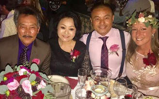 Ca sĩ Hương Lan cưới vợ Tây cho con trai