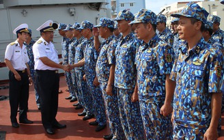Phó đô đốc Phạm Hoài Nam kiểm tra Hội thi tàu tốt, hội thao huấn luyện tàu