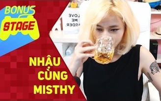 Video LMHT: MisThy điên tình say khướt trên stream