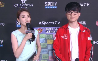 Faker: "Mình rất hài lòng với trang phục SKT mới, đặc biệt là động tác biến về"