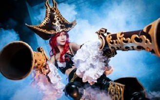 LMHT: Mãn nhãn với cosplay cô nàng Thợ Săn Tiền Thưởng Miss Fortune