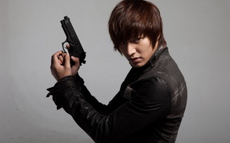 Lee Min Ho đóng phim hành động 700 tỉ