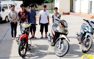 Triệt phá 2 băng trộm xe máy mang sang Campuchia tiêu thụ