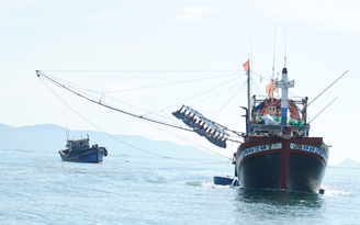 Tàu cá của ngư dân liên tiếp gặp nạn ở vùng biển Cửa Đại