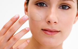 Nắng nóng, dùng kem nền nào để bảo vệ da tốt lại không bít lỗ chân lông?