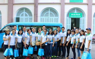 Quốc tế thiếu nhi 1.6: Đất Xanh trao yêu thương cho bệnh nhi ung thư
