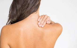 Mụn lưng lâu năm, điều trị như thế nào?