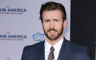 'Captain America' Chris Evans tiếp tục là diễn viên sinh lời nhiều nhất Hollywood