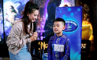 Hoàng Oanh thấy mình 'trẻ gần chục tuổi' khi dẫn Vietnam Idol Kids
