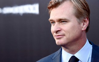 Đạo diễn Christopher Nolan công khai chỉ trích Netflix