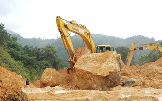 Hai xã vùng cao Quảng Trị bị cô lập hơn 6 ngày do sạt lở đất
