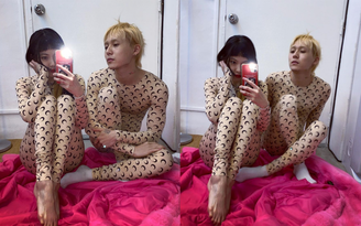 ‘Nữ hoàng gợi cảm’ HyunA diện trang phục kỳ quái cùng bạn trai